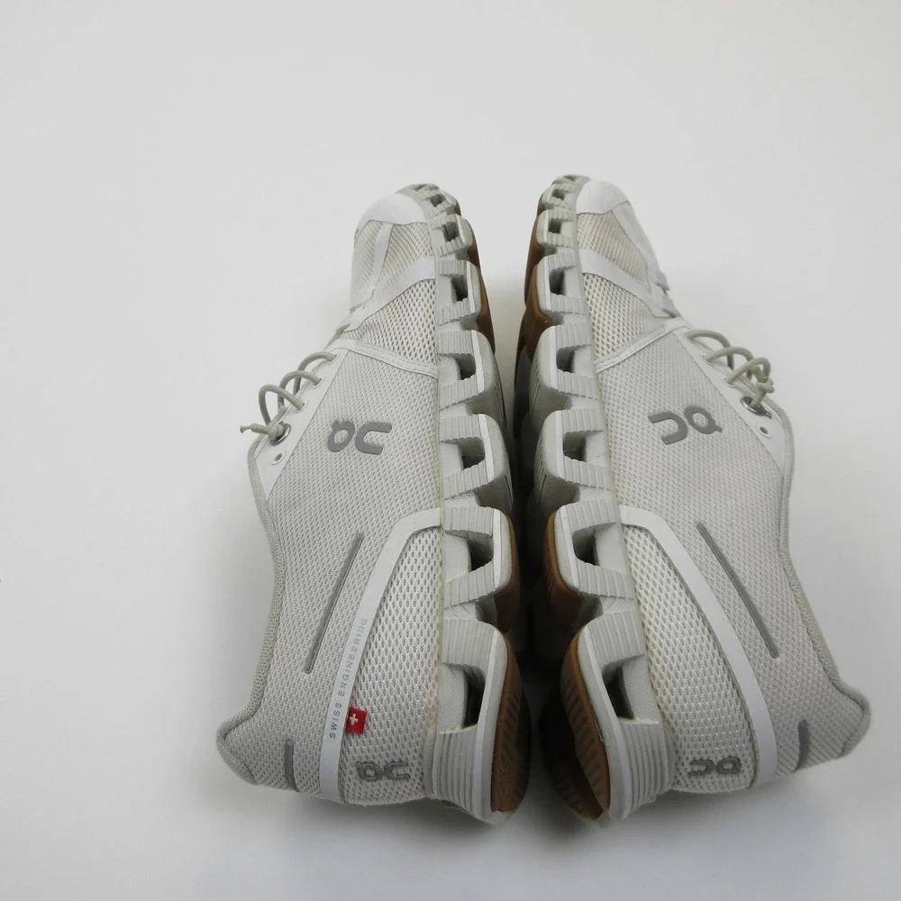 On Cloud Shoes Womens Size 9 White CloudTec Running Sneakers Athletic Cushioned